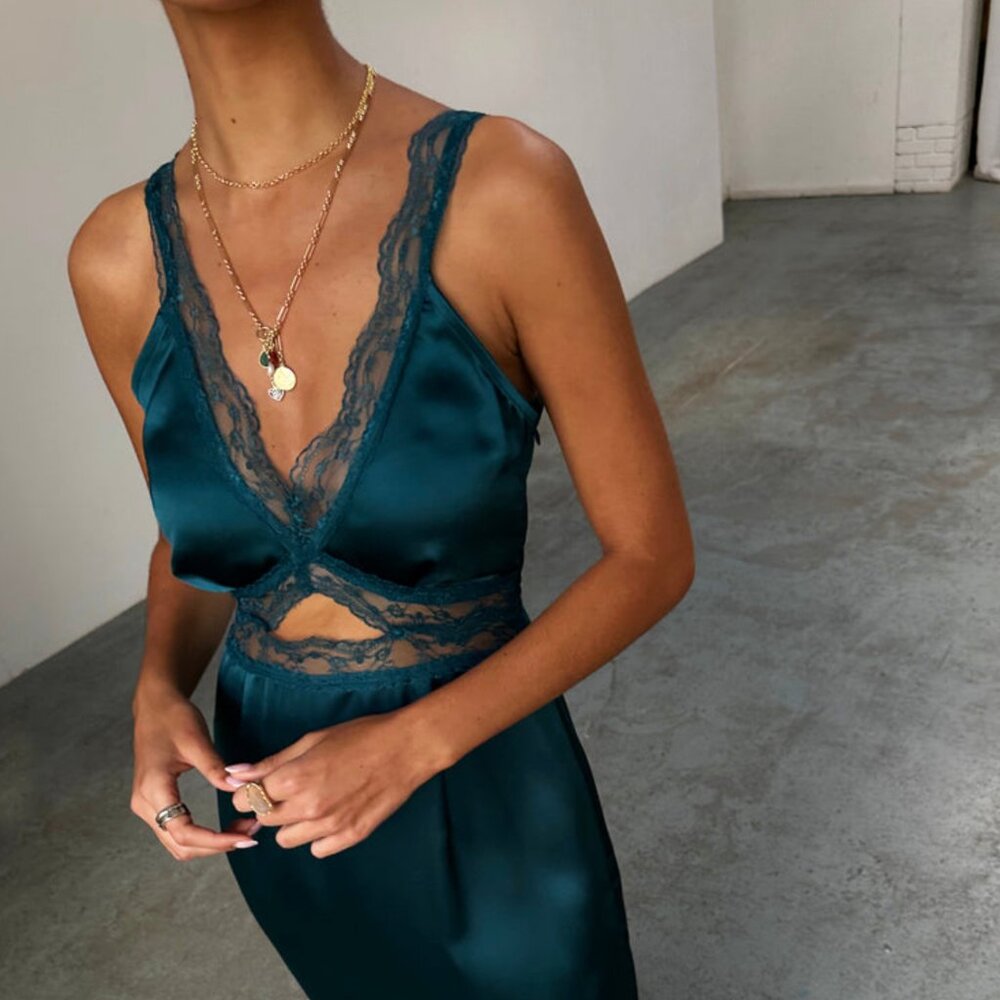 Never Fully Dressed Teal Lace and Satin Dress - Picture 4 of 7